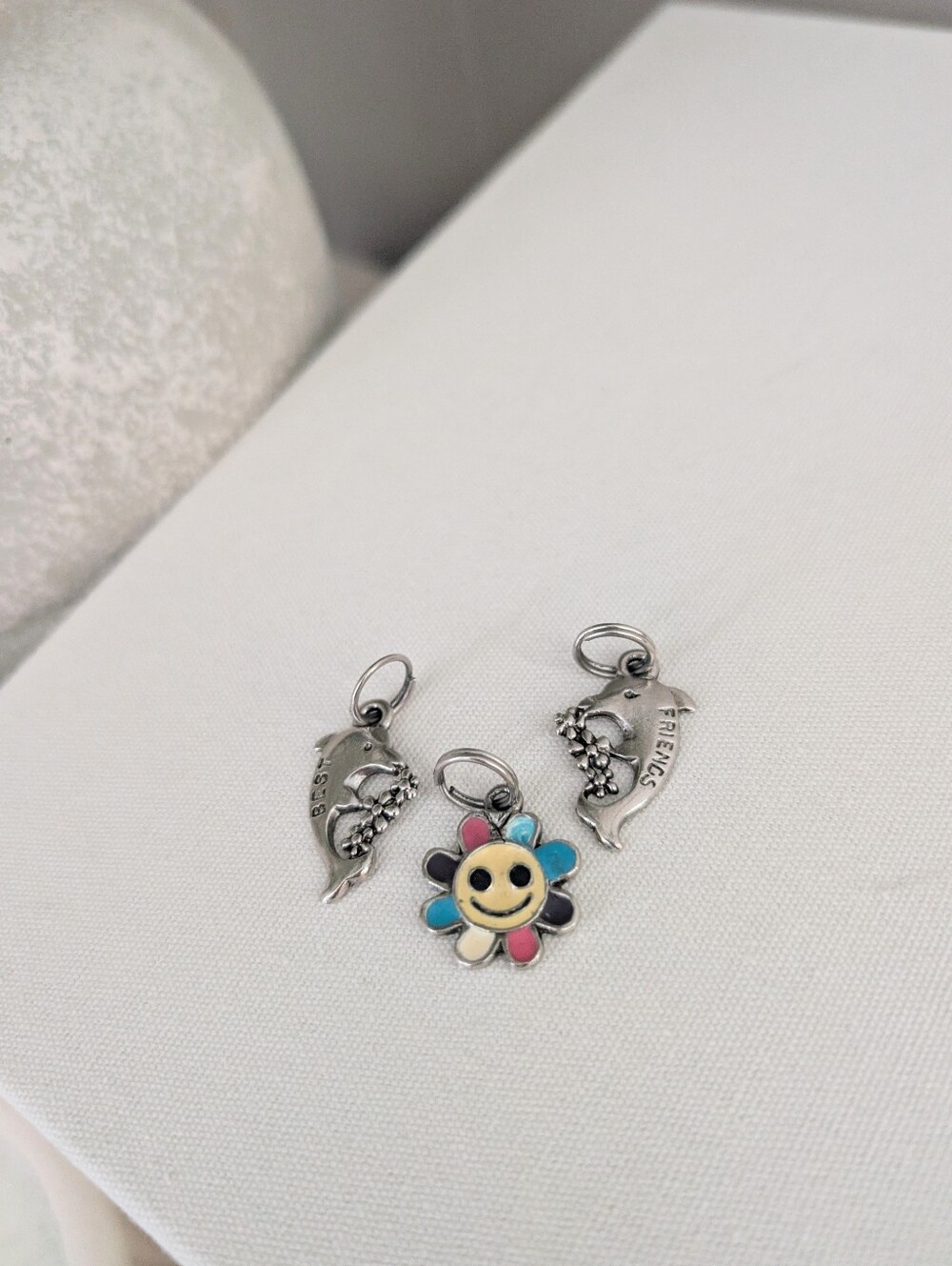 Y2K Vintage Dolphin Best Friends Charms + Flower